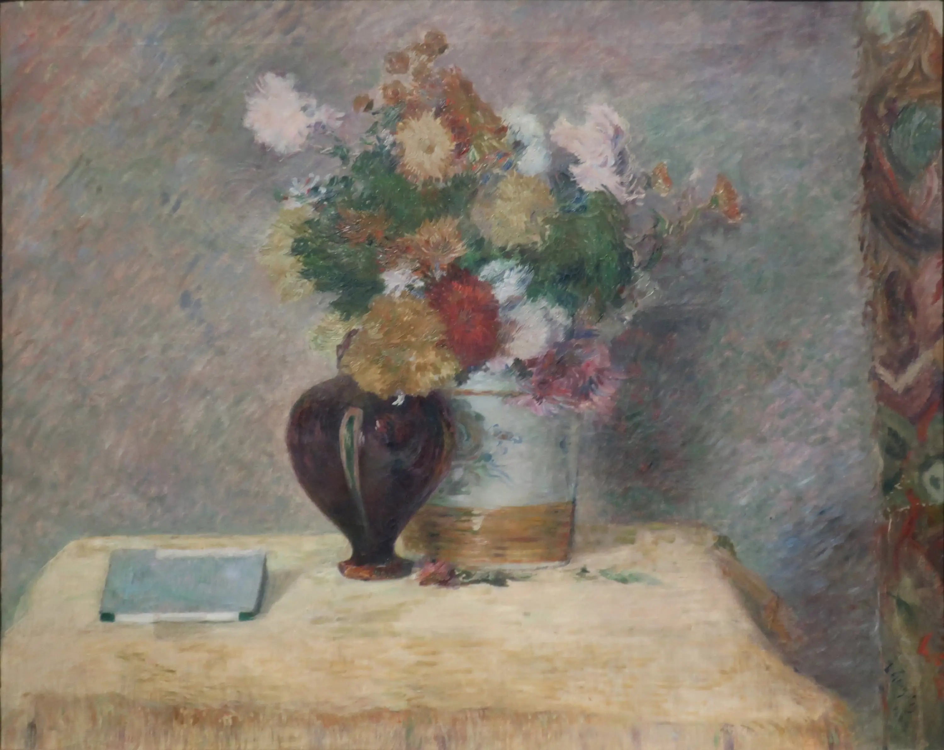 Fleurs et livre japonais sur une table - Paul Gauguin - Alpha Reproduction